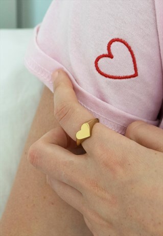 GOLD SIGNET RING WITH HEART FRONT HANDMADE