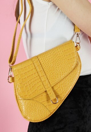 VINTAGE INSPIRED SADDLE BAG IN YELLOW FAUX SNAKE LEATHER
