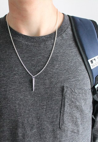 SPIKE NECKLACE