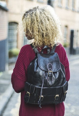 VINTAGE STYLE LEATHER BACKPACK / RUCKSACK (BLACK)
