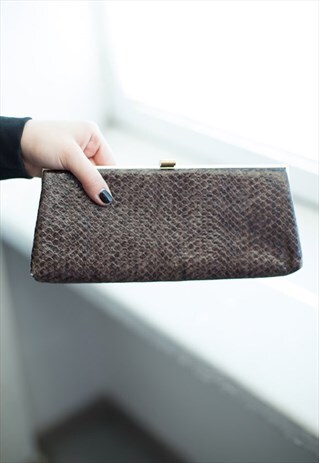 VINTAGE 60'S BROWN SNAKE SKIN LIKE CLUTCH