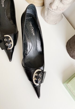 VINTAGE Y2K RETRO POINTY NOSE MINIMALIST FAUX LEATHER PUMPS