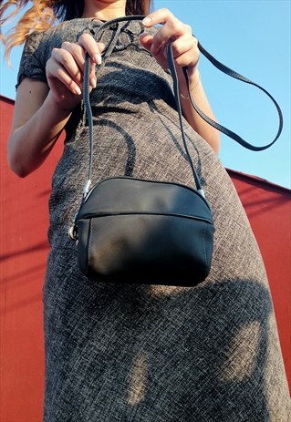 90'S MANDARINA DUCK MINI PURSE
