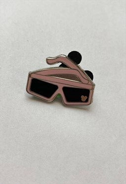 Pre loved 2011 sunnies pink pin 
