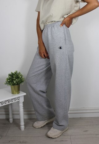 Vintage Champion Joggers Sweatpants w Logo Front | Re:dream Vintage