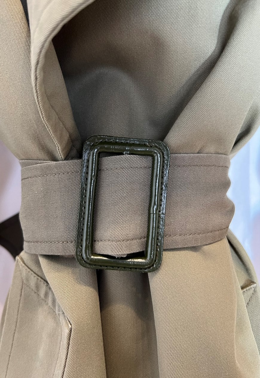 Tie burberry trench coat on sale belt