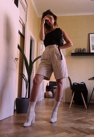 BURBERRY VINTAGE BEIGE HIGH WAISTED SHORTS FROM 90S