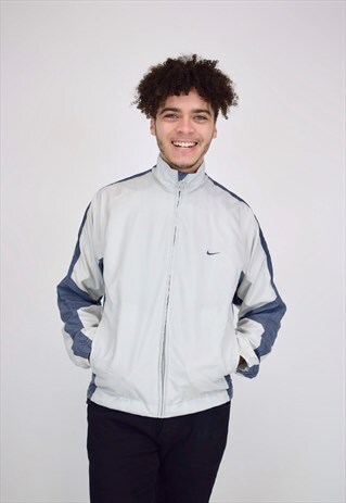 VINTAGE 90'S OFF WHITE & BLUE NIKE JACKET WITH ZIP & POCKETS