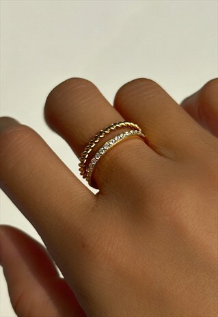 Olivia ring