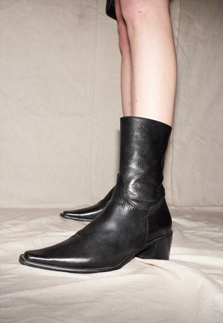 90S VERY CLASSY POSH LEATHER BLACK POINTED BOOTS