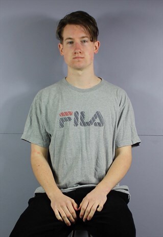 VINTAGE FILA T-SHIRT IN GREY WITH RUBBER PRINT LOGO. SIZE L.