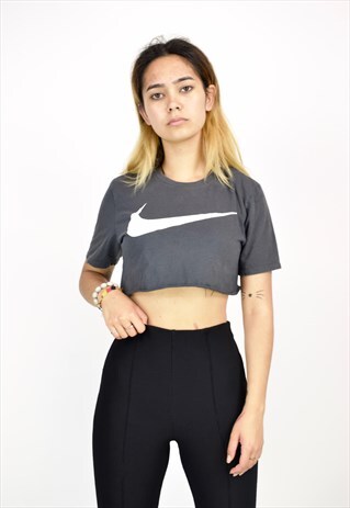 VINTAGE 90'S NIKE LOGO CROP T-SHIRT