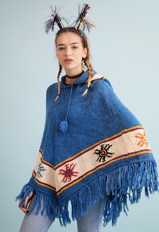 VINTAGE 90'S RETRO JAZZY FRINGED CHRISTMAS KNIT CAPE PONCHO