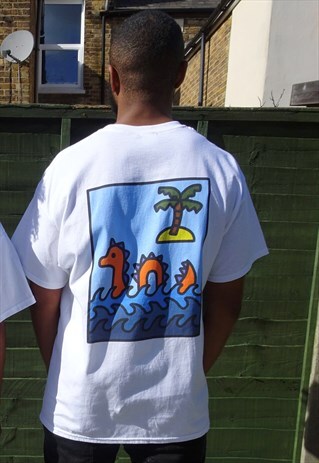 ILLUSTRATED BACK PRINT T-SHIRT