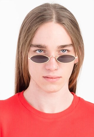 RETRO UNISEX OVAL SUNGLASSES IN BLACK WITH GOLD FRAME