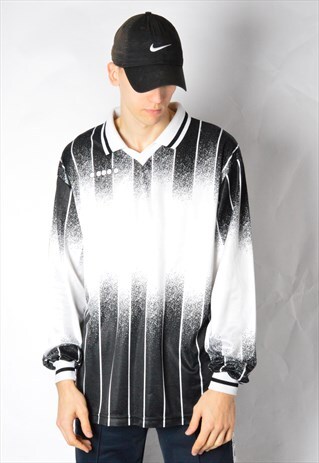 DIADORA VINTAGE 90S BLACK AND WHITE SPORTS SHIRT