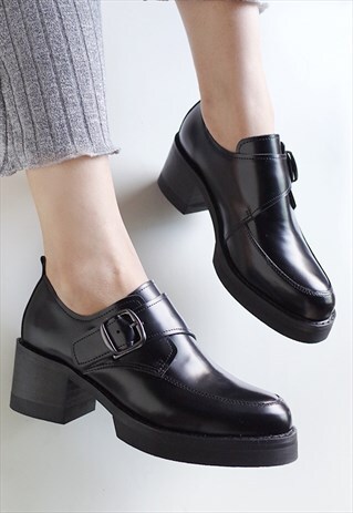CLASSIC LEATHER ANKLE BOOTS