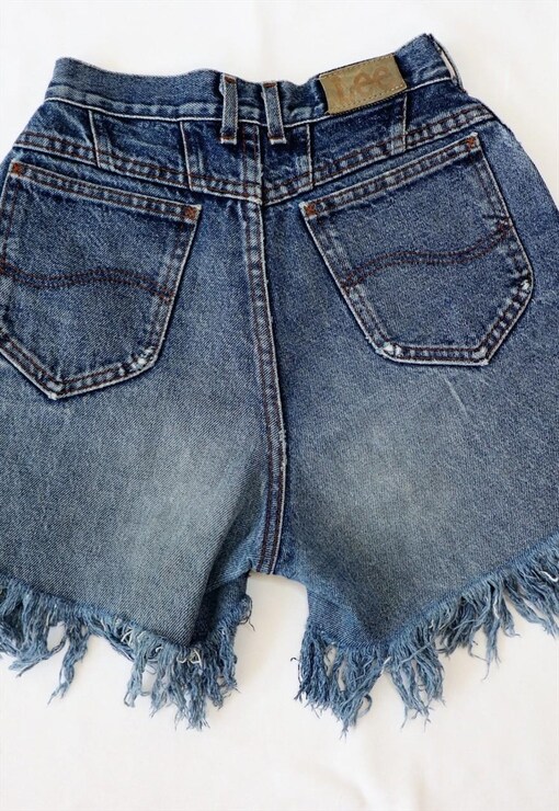 garment image
