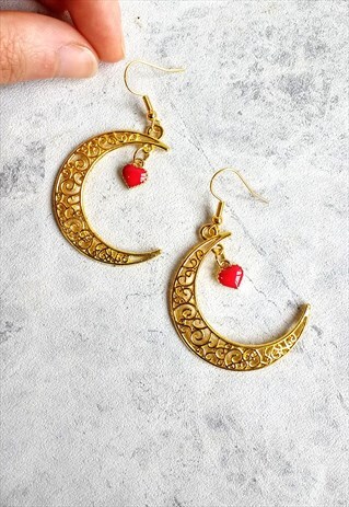 GOLDEN STATEMENT MOON ENAMEL HEART EARRINGS