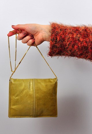 VINTAGE SMALL PATENT PALE GOLD CHAIN LEATHER SHOULDER BAG