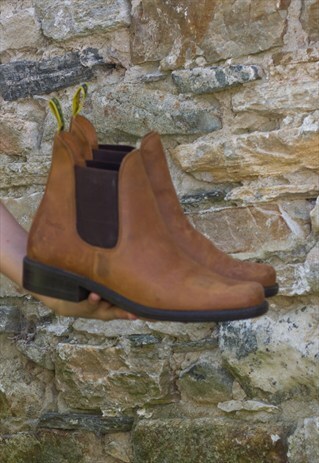 VINTAGE 90'S TUFFA SUEDE CHELSEA BOOTS UK8