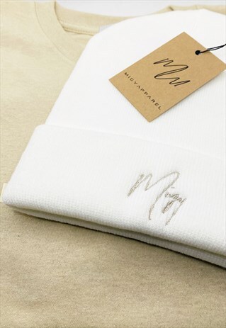 CUFFED BEANIE IN WHITE