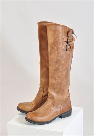 Vintage 00s knee high boots in brown