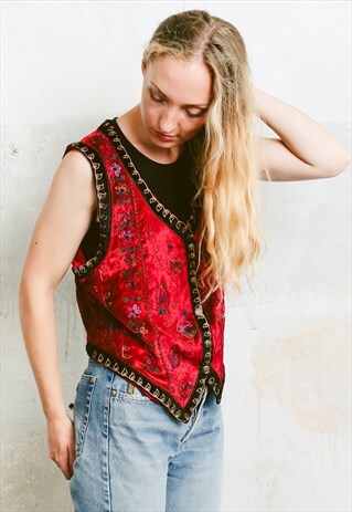 VINTAGE 90S EMBROIDERED VELVET VEST