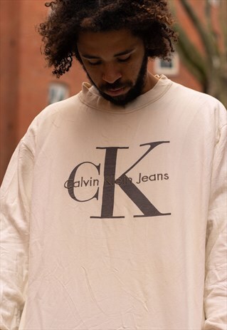 VINTAGE 90S CALVIN KLEIN SPELLOUT SWEATSHIRT IN OFF WHITE
