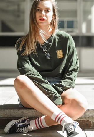 LONG SLEEVE SKATER T-SHIRT IN GREEN WITH BACK PRINT.