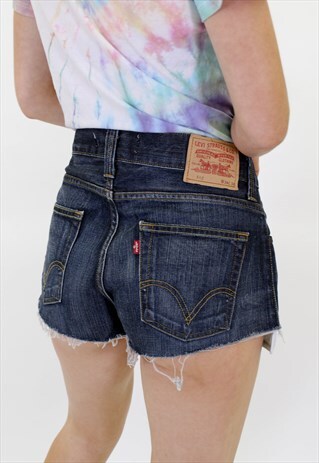 VINTAGE LEVIS DENIM SHORTS
