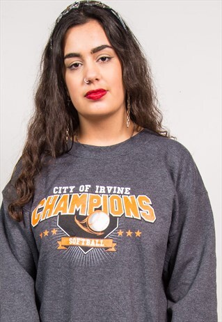VINTAGE 90'S USA SWEATSHIRT