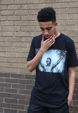 Graphic print short sleeved T-shirt in black (The Greatest) 