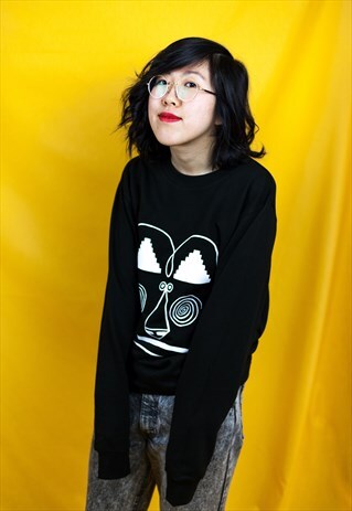 BLACK SWEATSHIRT WITH QUIRKY DOODLE FACE