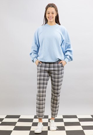 VINTAGE PLAIN FRUIT OF THE LOOM SWEATSHIRT