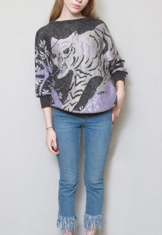 VINTAGE 1990S BLACK AND GREY TIGER KNITTED BATWING JUMPER