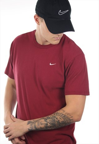VINTAGE 90S NIKE SMALL LOGO T SHIRT TEE