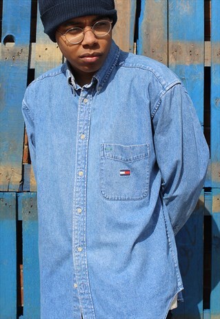 VINTAGE 90S TOMMY HILFIGER DENIM SHIRT