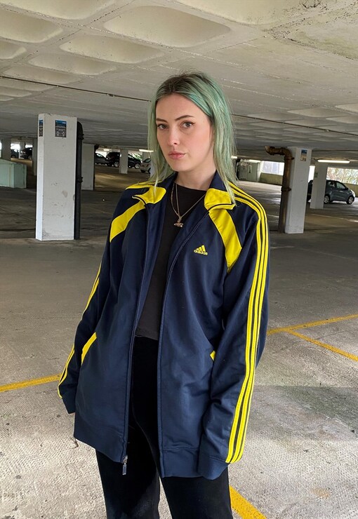 garment image