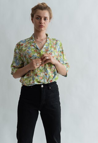 VINTAGE 80S FESTIVAL SHIRT IN GREEN FLORAL PATTERN