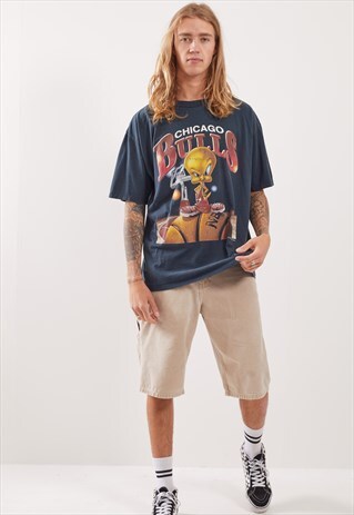 VINTAGE 1997 CHICAGO BULLS X LOONEY TUNES GRAPHIC T-SHIRT