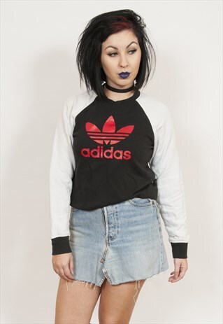 VINTAGE ADIDAS SWEATSHIRT 10