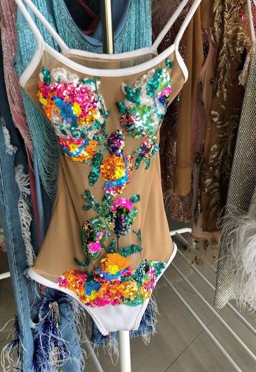 garment image