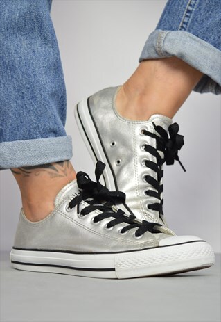 VINTAGE 90S CONVERSE METALLIC SILVER LEATHER OX SHOES RETRO