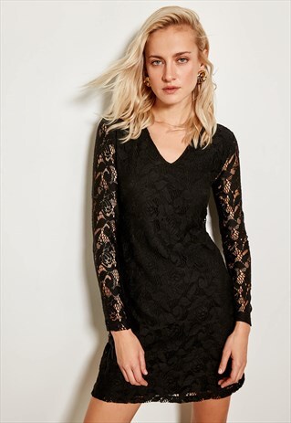 BLACK WOMAN DRESS LACEWORK