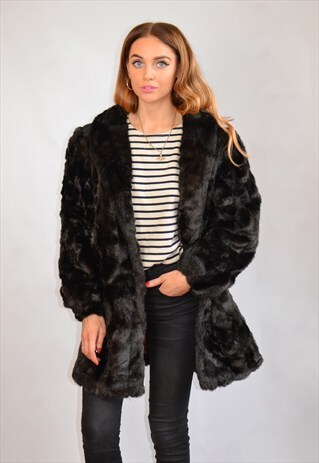 VINTAGE BLACK OVERSIZED FAUX FUR COAT
