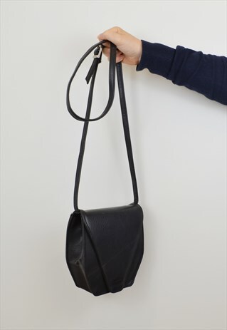 FLIP LID SHOULDER BAG