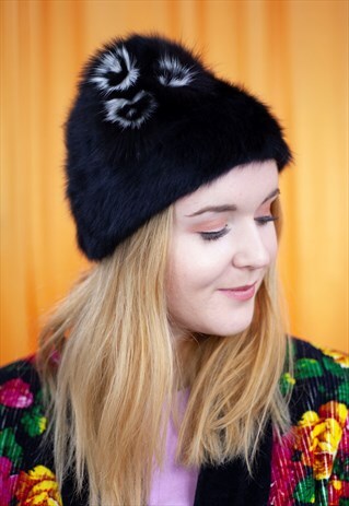 VINTAGE 90S FAUX FUR HAT BLACK WHITE WINTER