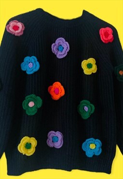 Wool Sweater with knitted flowers