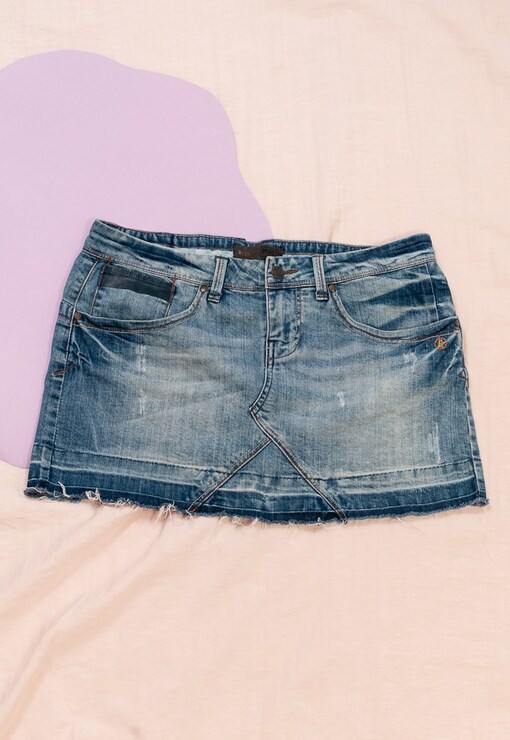 garment image